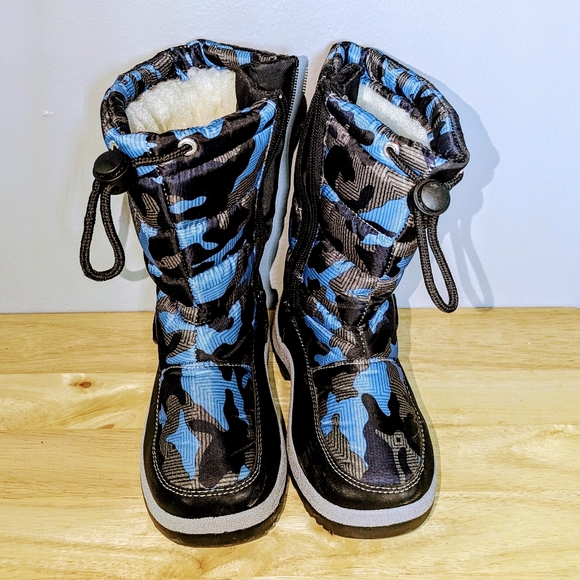 Boy Winter Boots - Picture 1 of 4